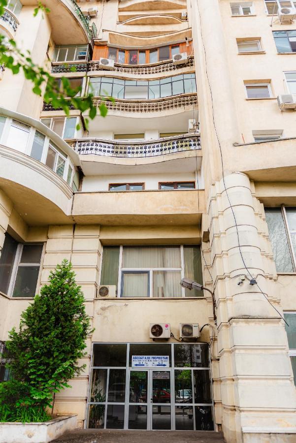 Comfy Apartment With Private Parking And Netflix Bucareste Exterior foto
