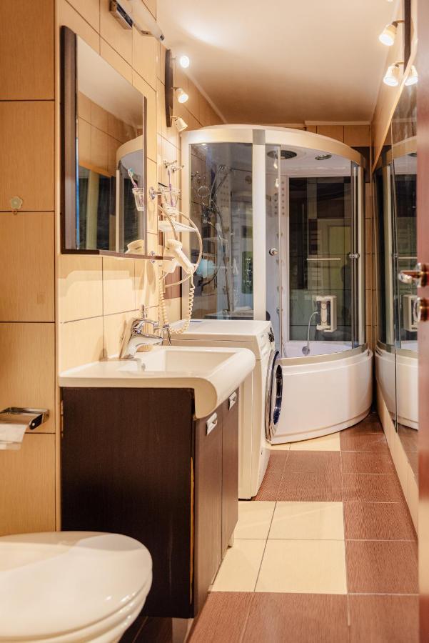 Comfy Apartment With Private Parking And Netflix Bucareste Exterior foto